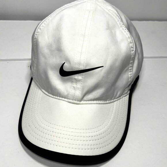 Nike Featherflight Dri-FIT Swoosh Logo White Adjustable Pro Fit Baseball Cap Hat - Picture 1 of 7